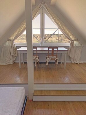 3 bedrooms, free WiFi - Large vacation apartment with balcony (Juist)