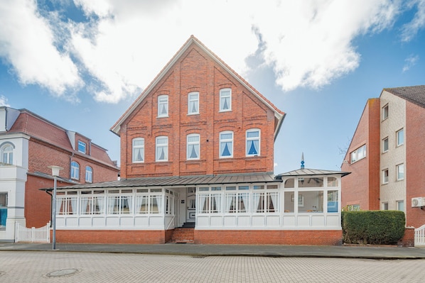 Exterior - Apartment Grietje in the Villa Altmanns (Juist)
