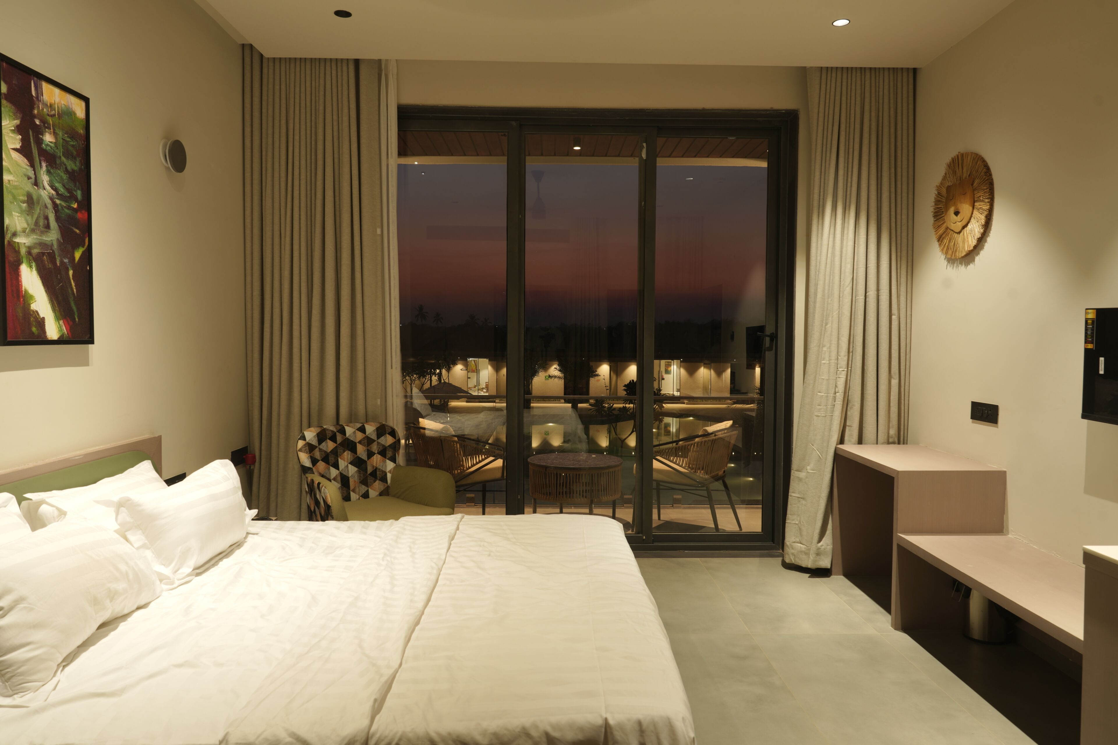 Kahden hengen superior-huone, näköala uima-altaalle