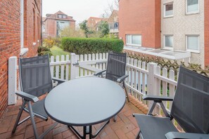 Outdoor dining - Swantje apartment in the Villa Altmanns (Juist)