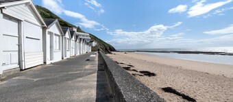 Duplex à Carolles, Baie du Mont Saint Michel, à 50 m de la plage