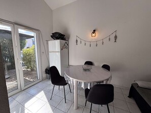 Dining - Peaceful house with parking - 4 guests (Sorède)