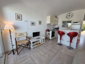 Interior - Apartment for 6 guests in Sant'Ambroggio (Lumio)