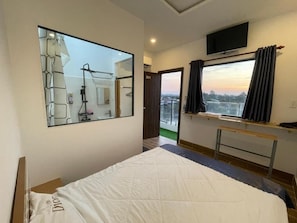 Double Room, Garden View | Desk, soundproofing, free WiFi - Ngoc An Hotel (Hoa Thanh)
