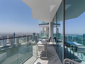 Interior - Luxury 2BR Downtown Dubai, Near Burj Khalifa (Dubai)