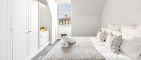 City Apartment, 2 Bedrooms, Non Smoking, City View