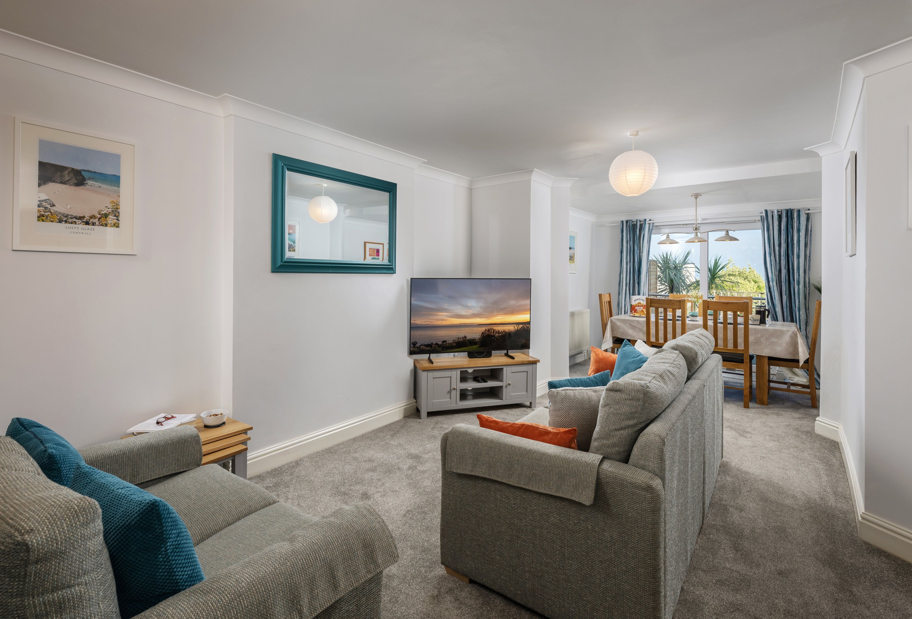 1 Golden Bay Is A Stylish Ground Floor Apartment Offering Sea Glimpses - Holywell