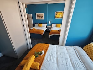 4 Schlafzimmer, Bügeleisen/Bügelbrett, WLAN, Bettwäsche