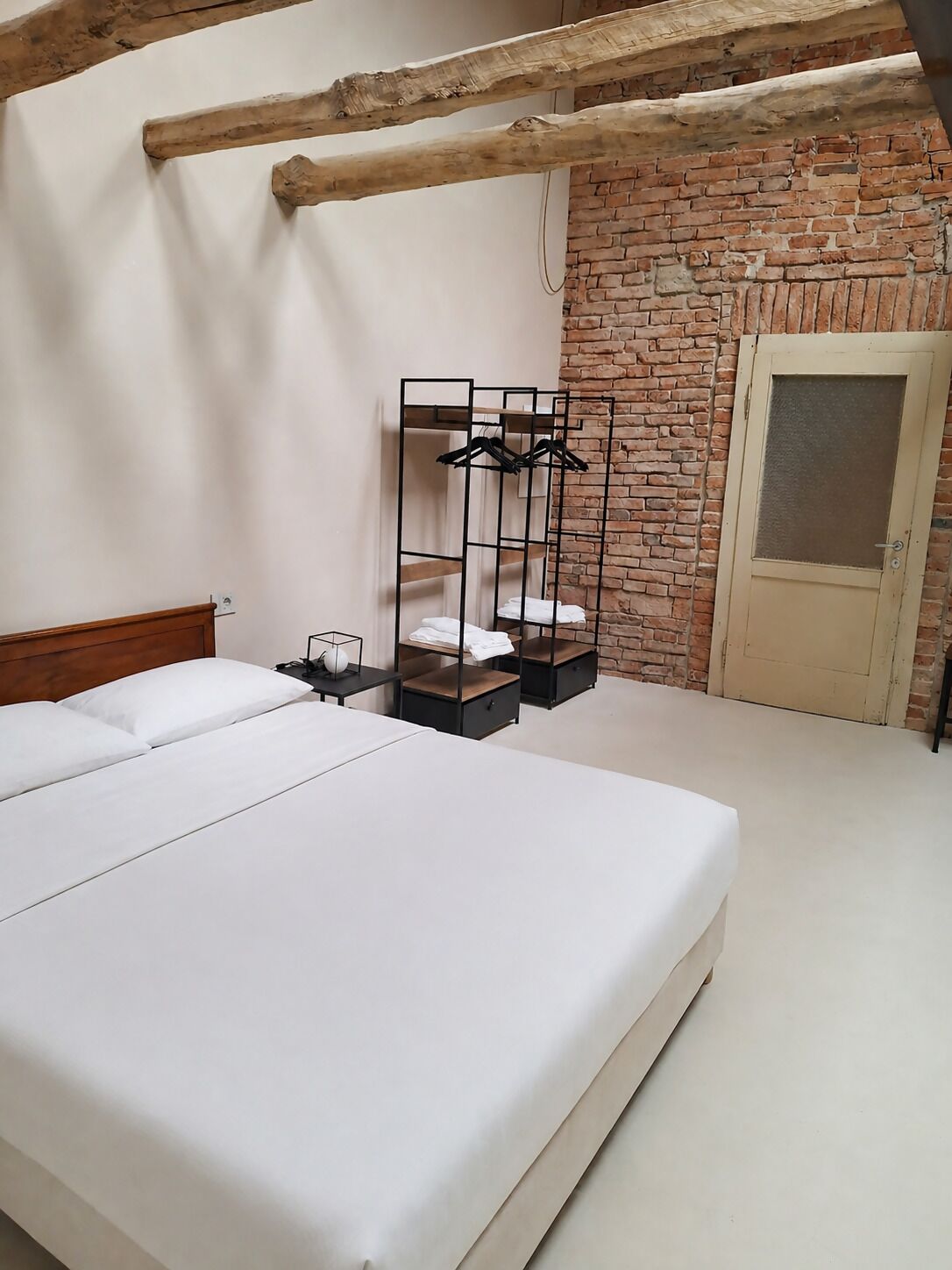 1 quarto, roupa de cama