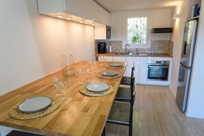 Private kitchen - Charming Duplex 500m from the port (Hyères)