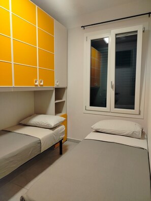 Room - Vrbo Property (Lido delle Nazioni)