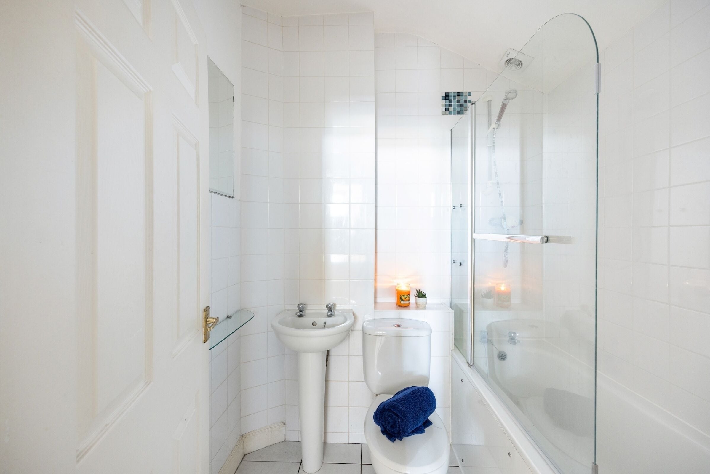 City Apartment, 1 Double Bed with Sofa bed, Non Smoking, City View | Bathroom