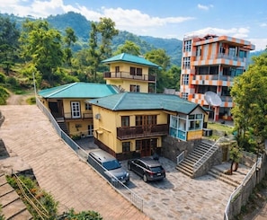 Exterior - Seven Heaven (Kandaghat)