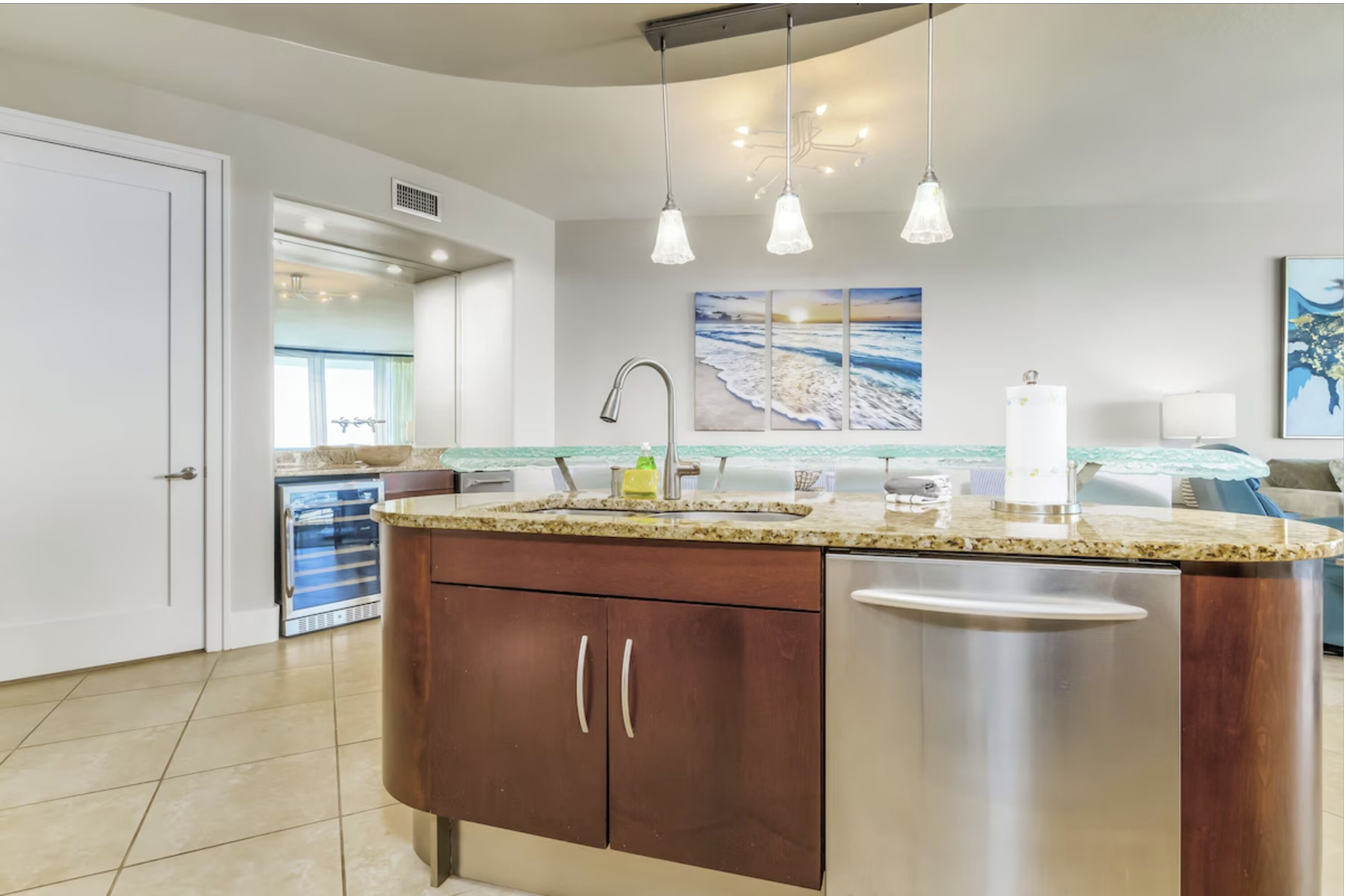 Signature Condo, 2 Bedrooms, Balcony, Bay View | Private kitchen