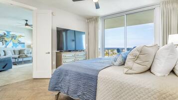 Condo com design assinado, 2 quartos, sacada, vista para a baía