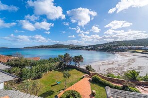 Beach nearby, beach towels - Villa Piccolo Pevero, with pool and descent to the beach (Golfo Pevero)