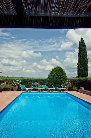 Pool - Stunning  villa for 11 people with private pool, WIFI, A/C, TV, patio and panoramic view (Orvieto)