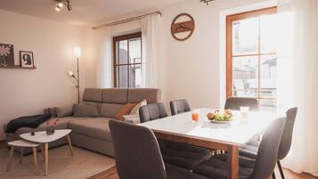 Familienapartment, Gartenblick | Speisen