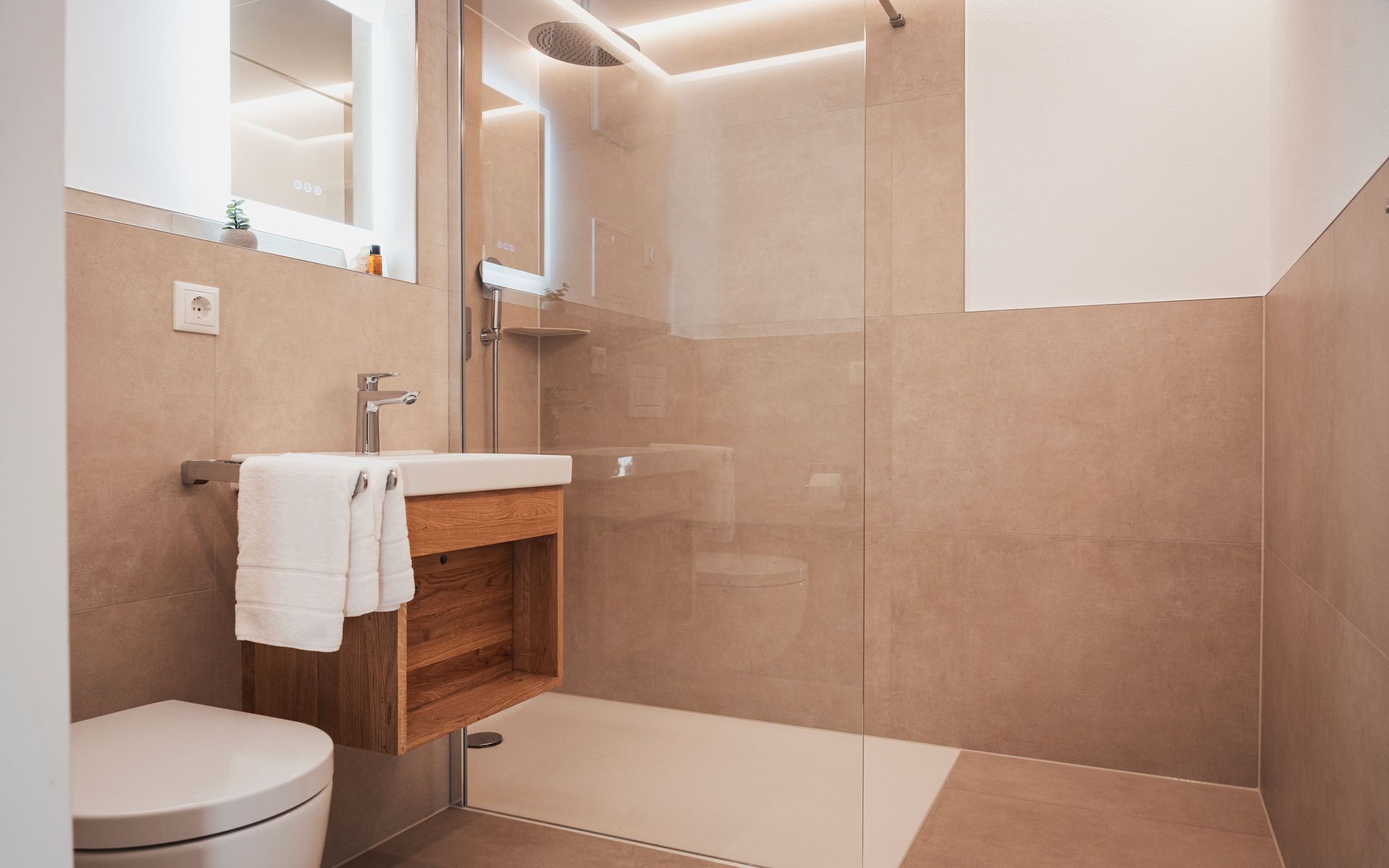 Family Apartment, Garden View | Bathroom