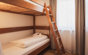 Apartament familiar, vistes al jardí | Roba de llit d'alta qualitat i cortines opaques 