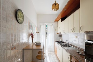 Private kitchen - Vrbo Property (Roma)