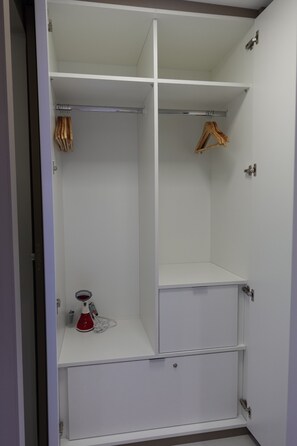 Interior - Premium Studio, Gym, Coworking, 5 min from the airport (São Paulo)