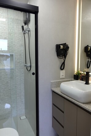 Hair dryer, towels, soap, toilet paper - Premium Studio, Gym, Coworking, 5 min from the airport (São Paulo)