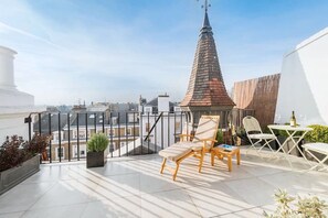 Outdoor dining - Penthouse with stunning views and great location! (London)