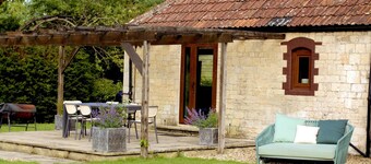 Stylish Old Stables at Somerleaze near Frome & Bruton