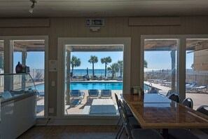 Dining - New Listing!! MAY SPECIAL!! Cozy 2 bed 1.5 bath at Gulf Highlands (Panama City Beach)