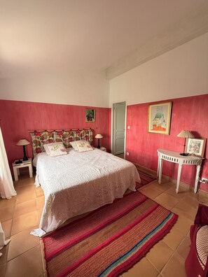 Room - Vrbo Property (Grimaud)