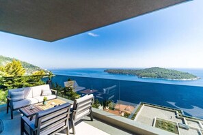Terrace/patio - DUBROVNIK VISTA RESIDENCE by DuHomes  (Dubrovnik)