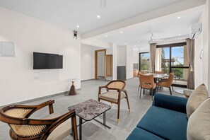 Apartment | Living area - Hotel Himalyan Ganga view (Rishikesh)