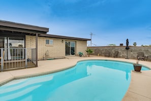 Interior - Saguaro Retreat! Extended Stay in Tucson (Tucson)