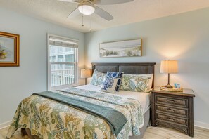 Apartment (3 Bedrooms) | Interior - Fish, Swim & Dine: Ocean-view Orange Beach Condo (Orange Beach)