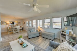 Apartment (3 Bedrooms) | Interior - Fish, Swim & Dine: Ocean-view Orange Beach Condo (Orange Beach)