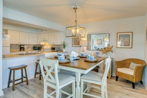 Apartment (3 Bedrooms) | Interior - Fish, Swim & Dine: Ocean-view Orange Beach Condo (Orange Beach)
