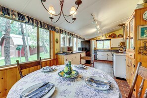 Interior - Gateway to Sequoia Natl! Rustic Cabin w/ Patio (Camp Nelson)