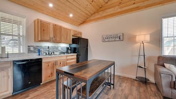 Rumah (2 Bedrooms) | Interior