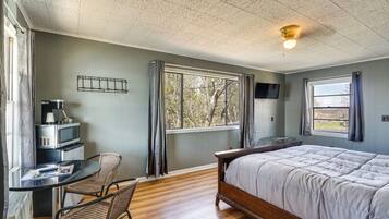 House (Multiple Bedrooms) | Interior