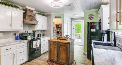 Explore Tupelo & Natchez Trace! Southern Getaway