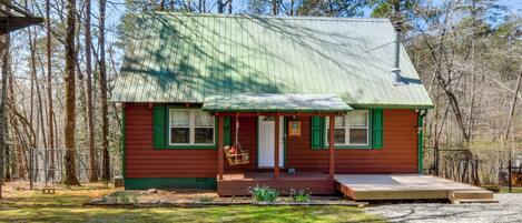 House (3 Bedrooms) | Front of property