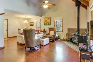 House (3 Bedrooms) | Interior - Pets Welcome! Dahlonega Gem w/ Deck, 9 Mi to Town (Dahlonega)