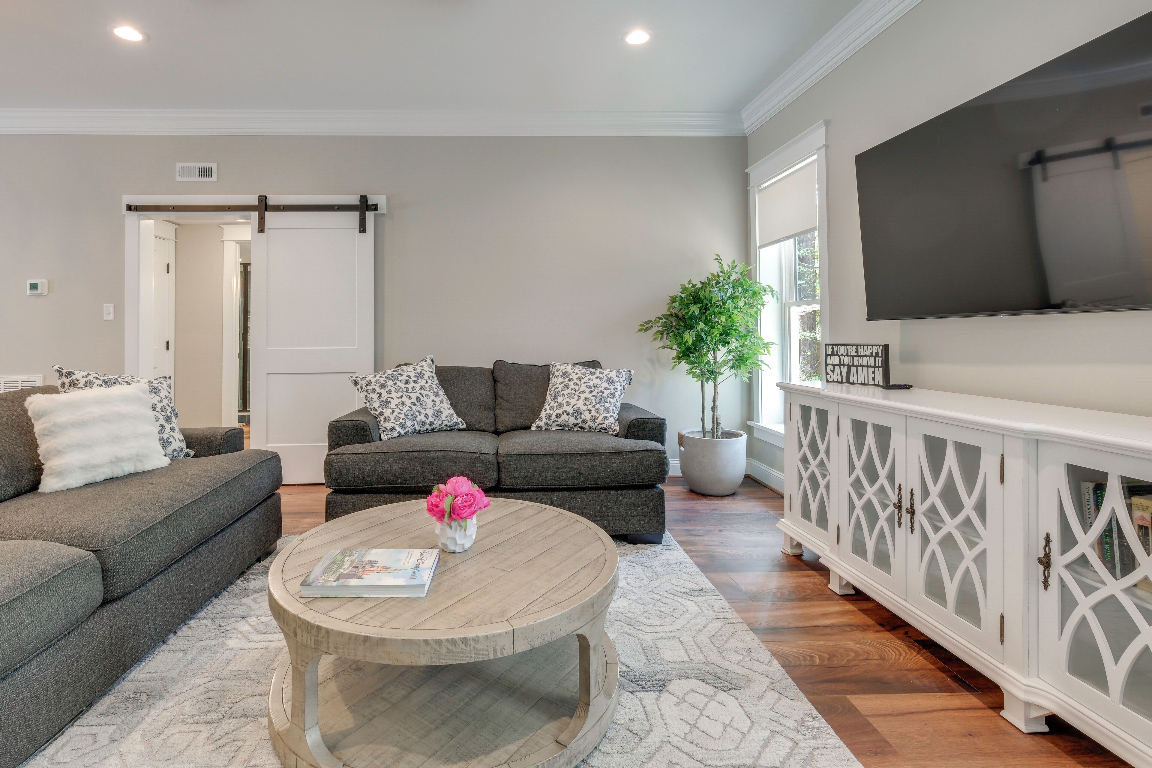 House (1 Bedroom) | Interior