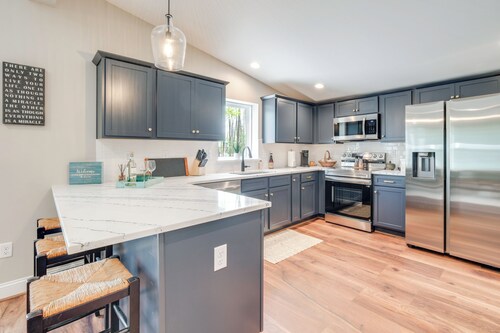 Hike, Golf & Explore! Peaceful Home in Montpelier