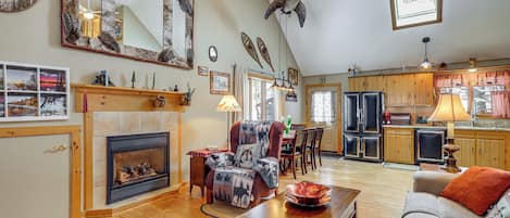 House (3 Bedrooms) | Interior