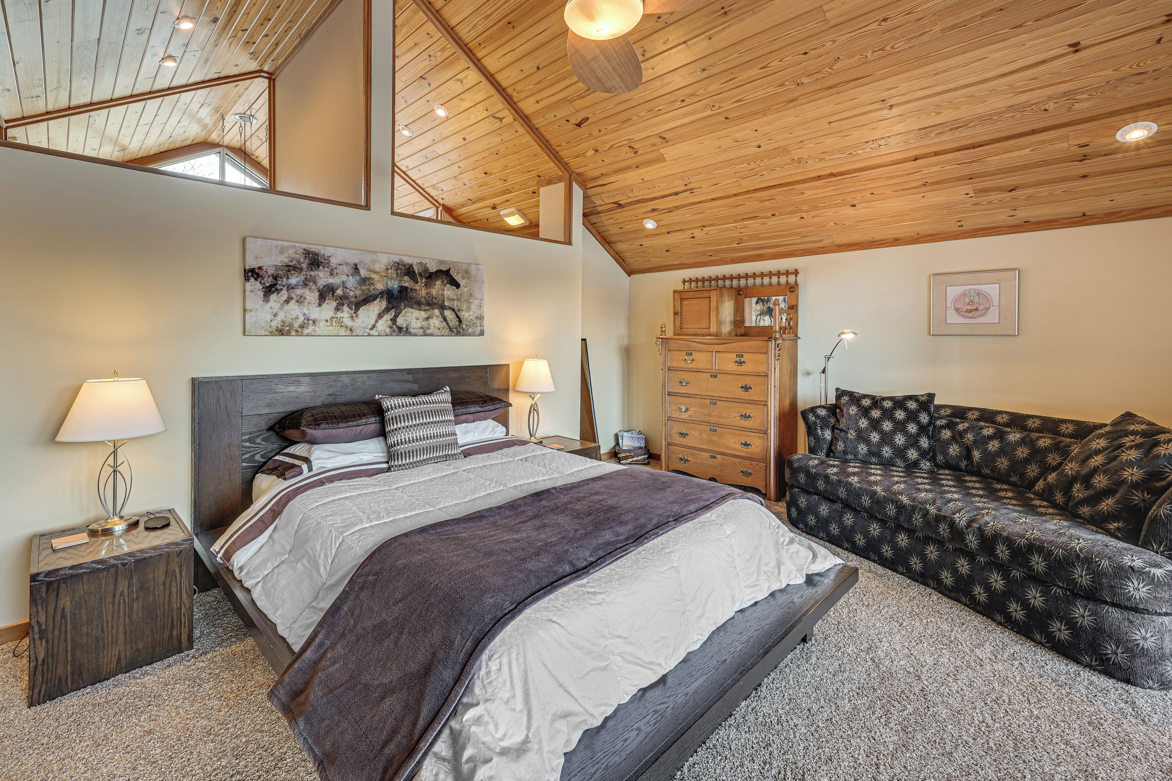 House (3 Bedrooms) | Interior