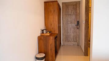 Deluxe Twin Room, Balcony, Garden View | Bahagian dalam