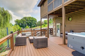 Interior - Expansive Smoky Mtn Retreat w/ Main & Guest Cabins (Sevierville)