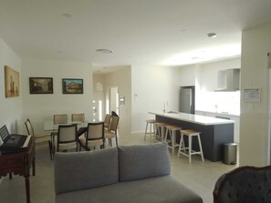Interior - The Piddington Top (Mount Victoria)